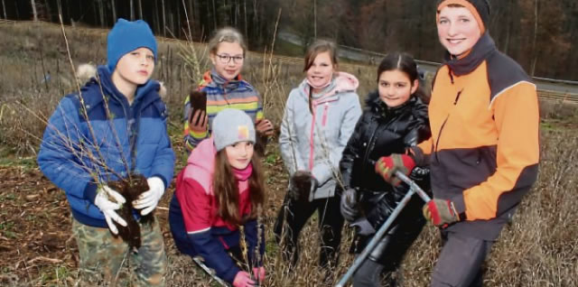 2022 12 GS Pflanzaktion 03