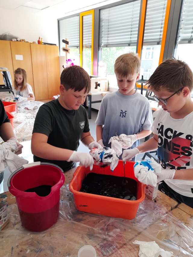 29 06 2026 batiken 4